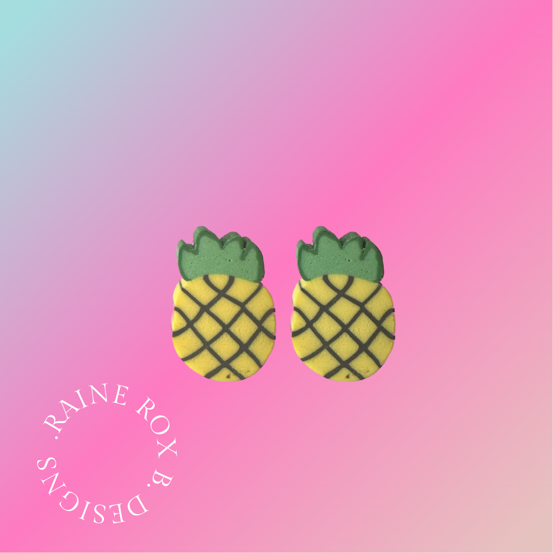 Pineapple fruit studs